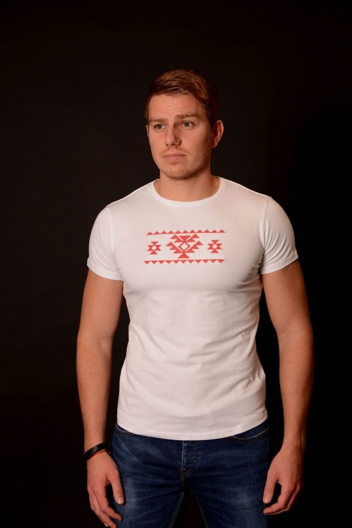 Мъжка тениска с бродирана Канатица” Символ е на щастие, дълголетие и защита от зли сили